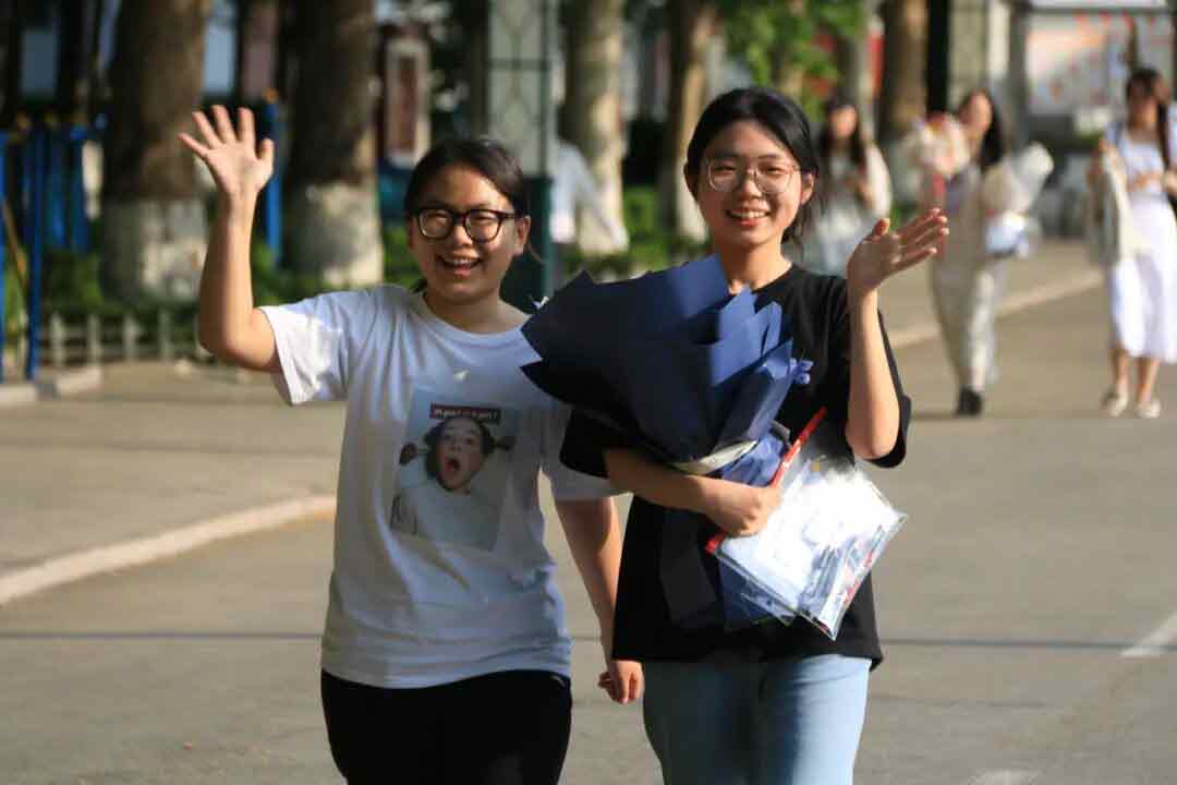 271教育|向青春致敬 为未来喝彩——昌乐二中2025届毕业典礼圆满完成